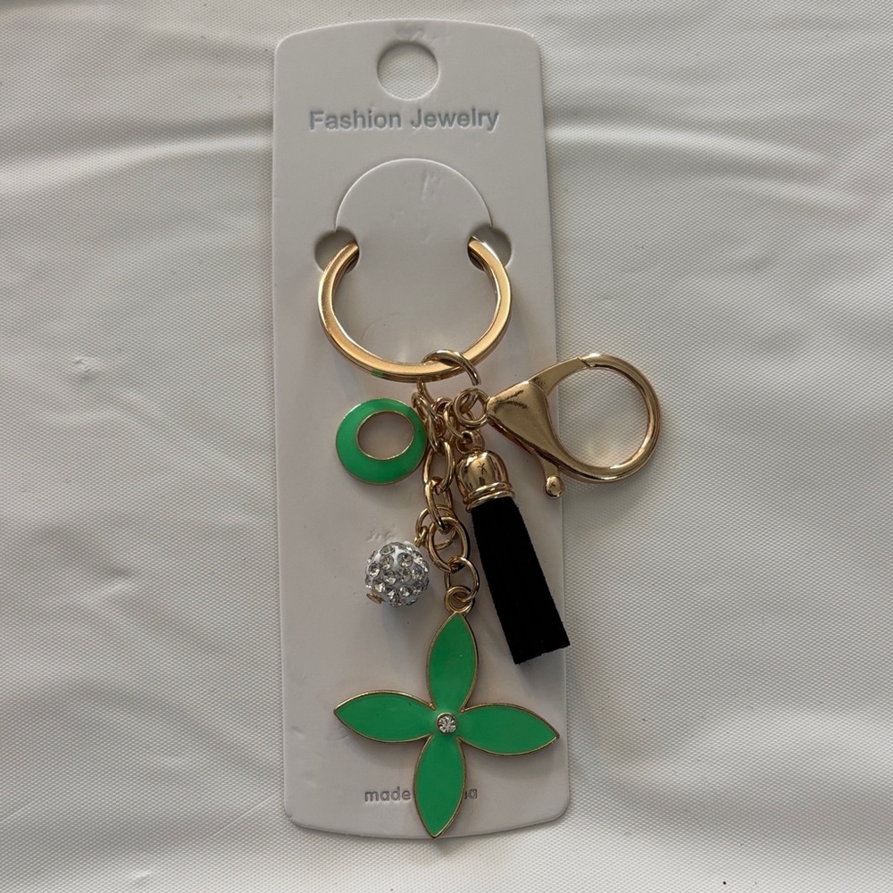 Fashion Jewelry Gold and Green Floral Keychain/Bag Charm